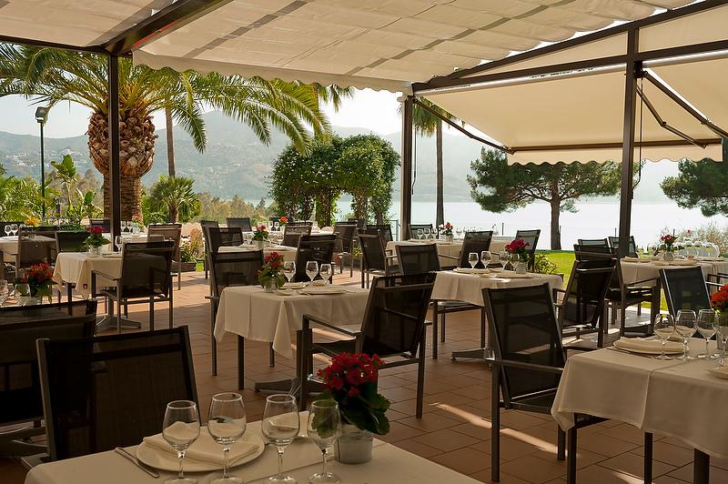B Bou Hotel La Vinuela & Spa Restoran gambar